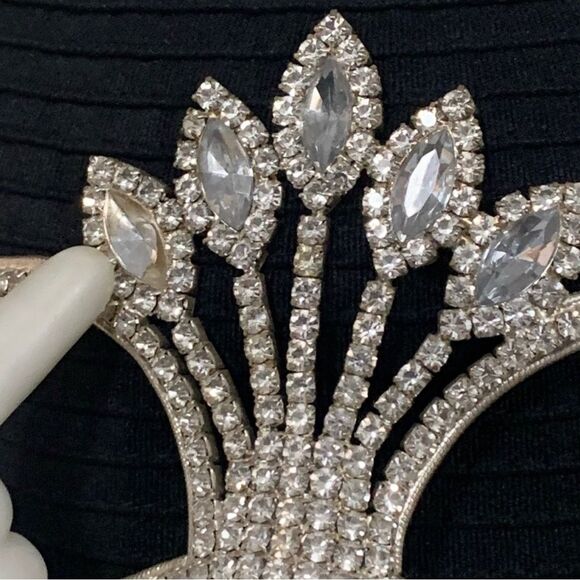 Clear Rhinestone Silverstone Masquerade Metal Mask - Picture 4 of 4